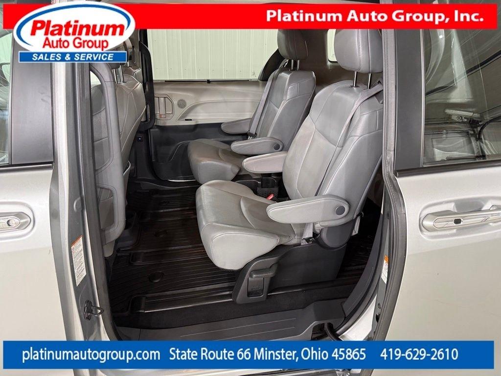 Toyota Sienna  2023