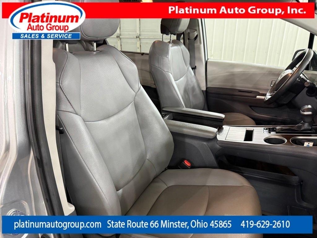 Toyota Sienna  2023