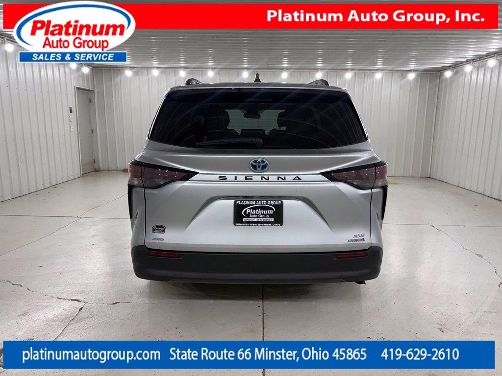 Toyota Sienna  2023