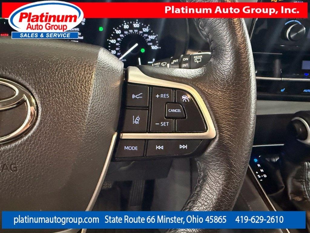 Toyota Sienna  2023
