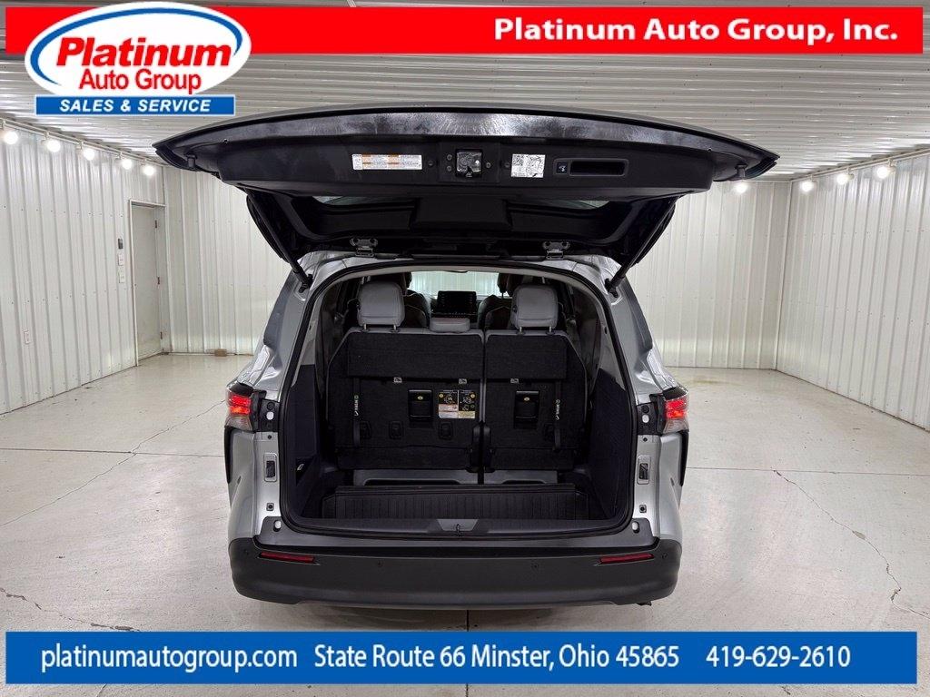 Toyota Sienna  2023