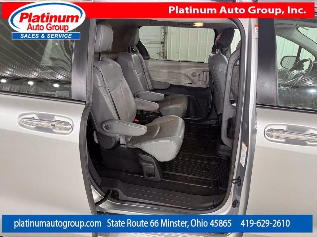Toyota Sienna  2023