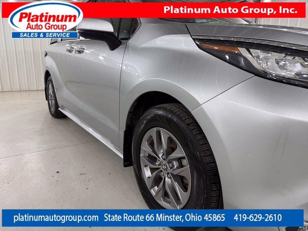 Toyota Sienna  2023