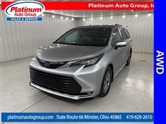2023 Toyota Sienna 