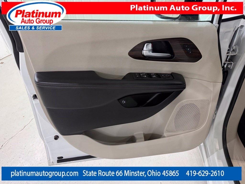 Chrysler Pacifica  2023
