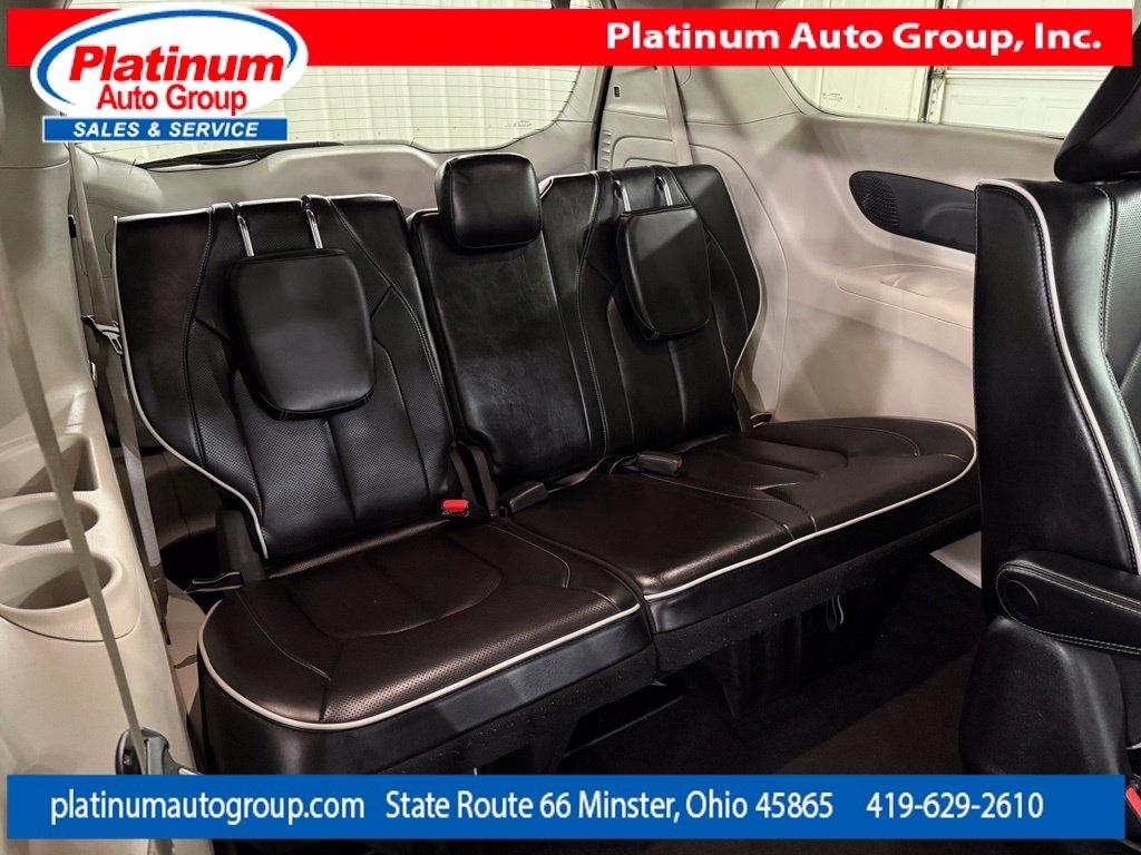 Chrysler Pacifica  2023