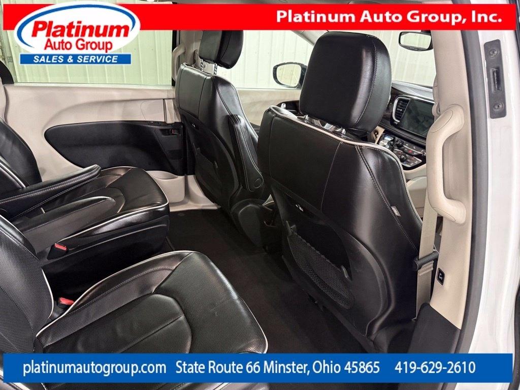 Chrysler Pacifica  2023