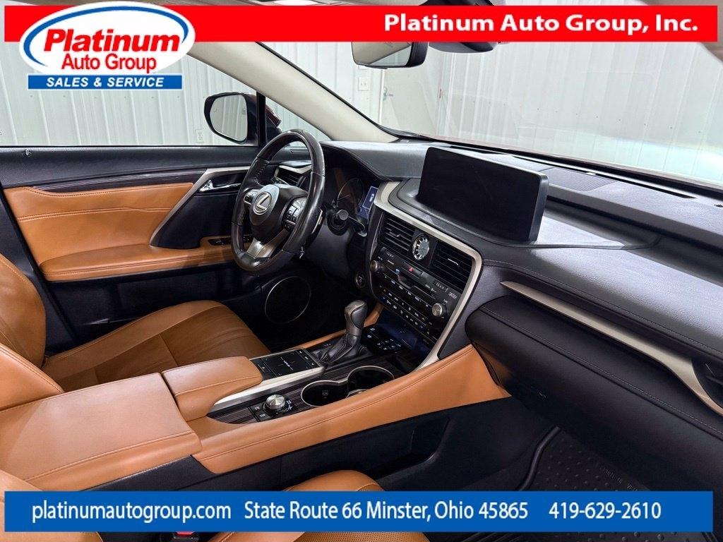 Lexus RX  2022