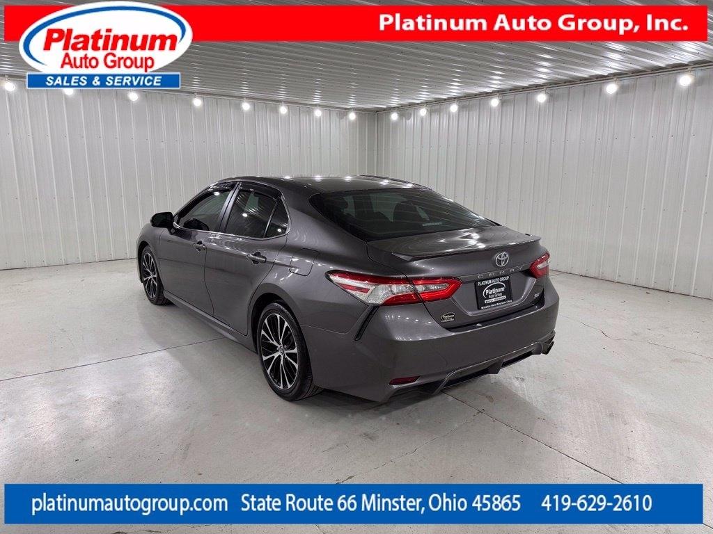 Toyota Camry  2018