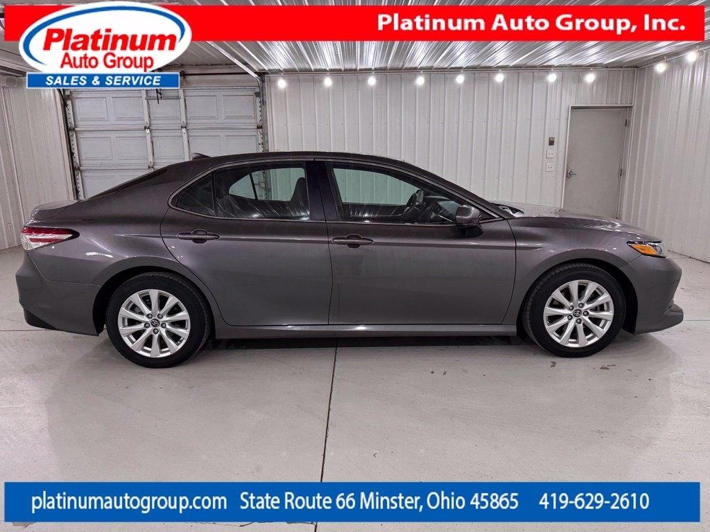 Toyota Camry  2019