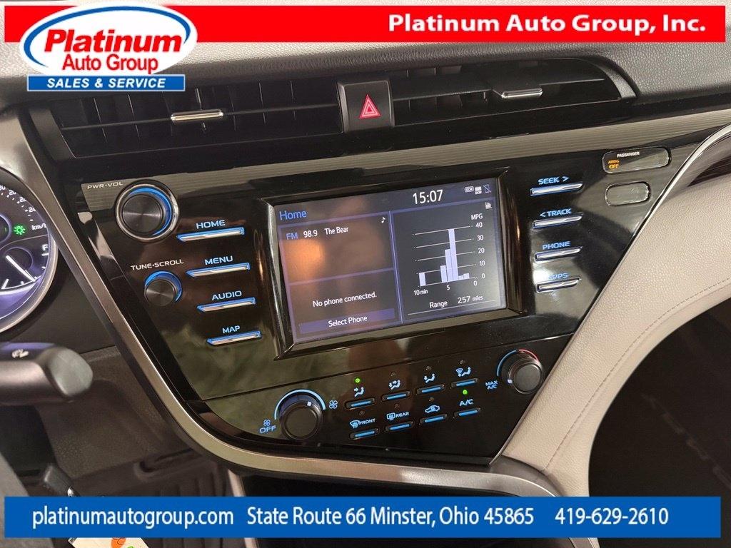 Toyota Camry  2019