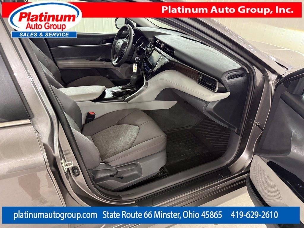 Toyota Camry  2019