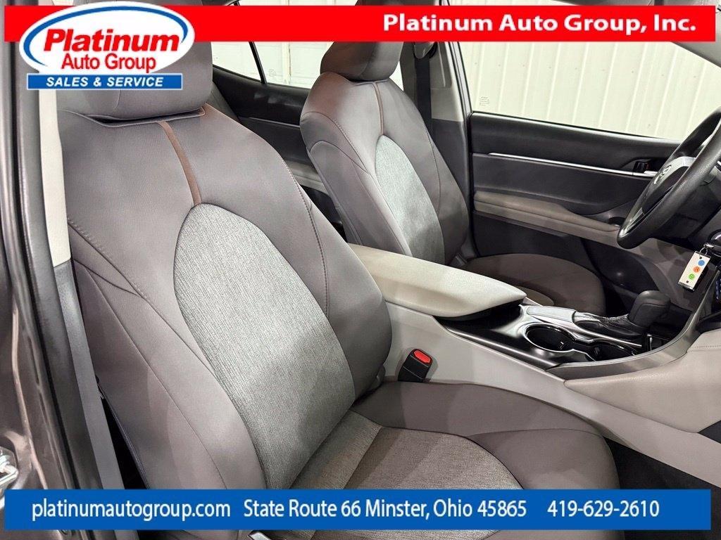 Toyota Camry  2019