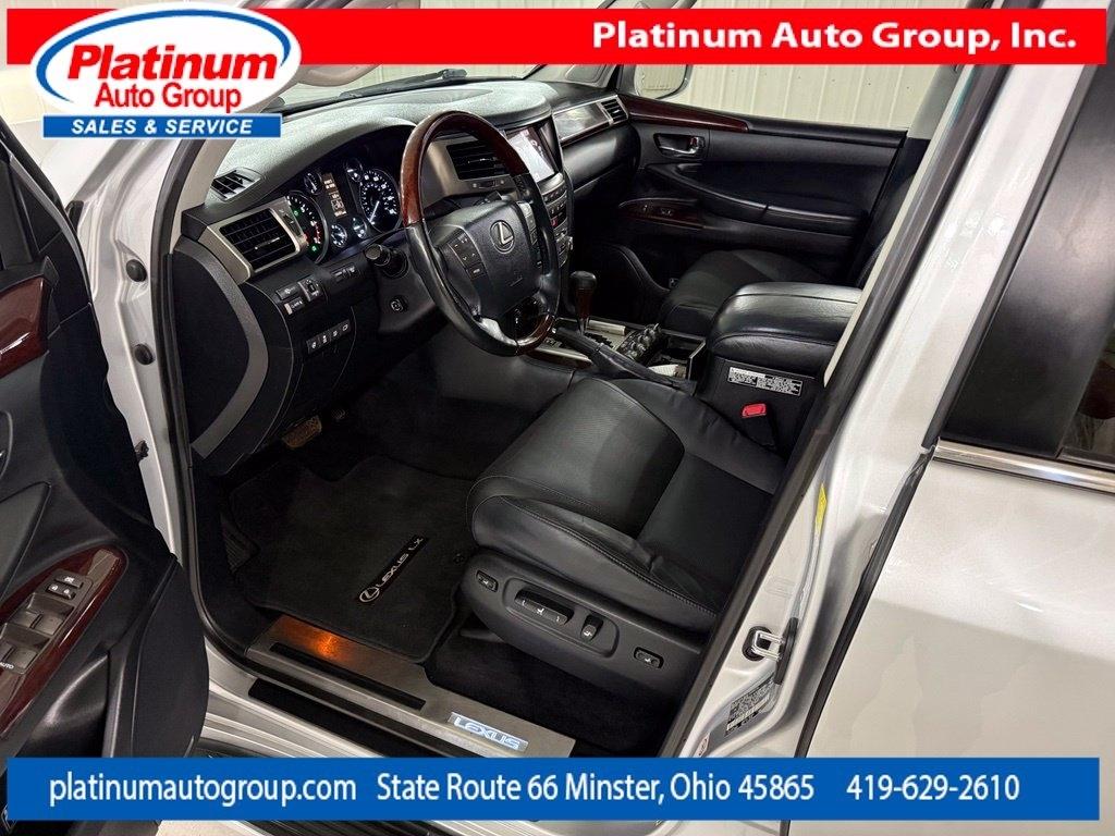 Lexus LX 570  2014