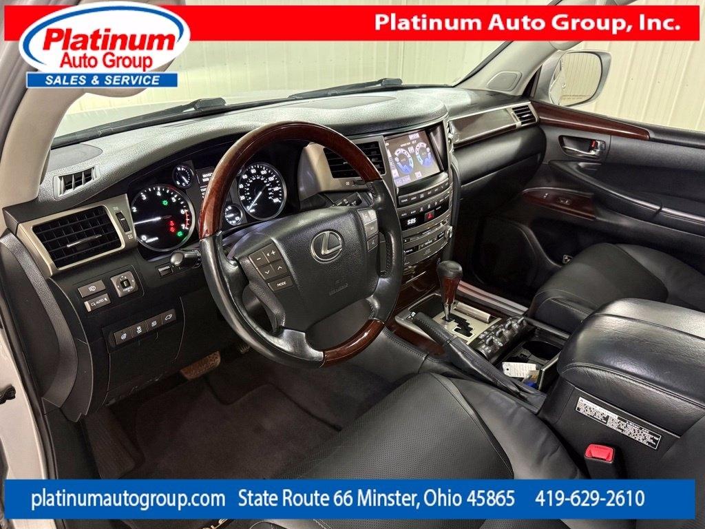 Lexus LX 570  2014