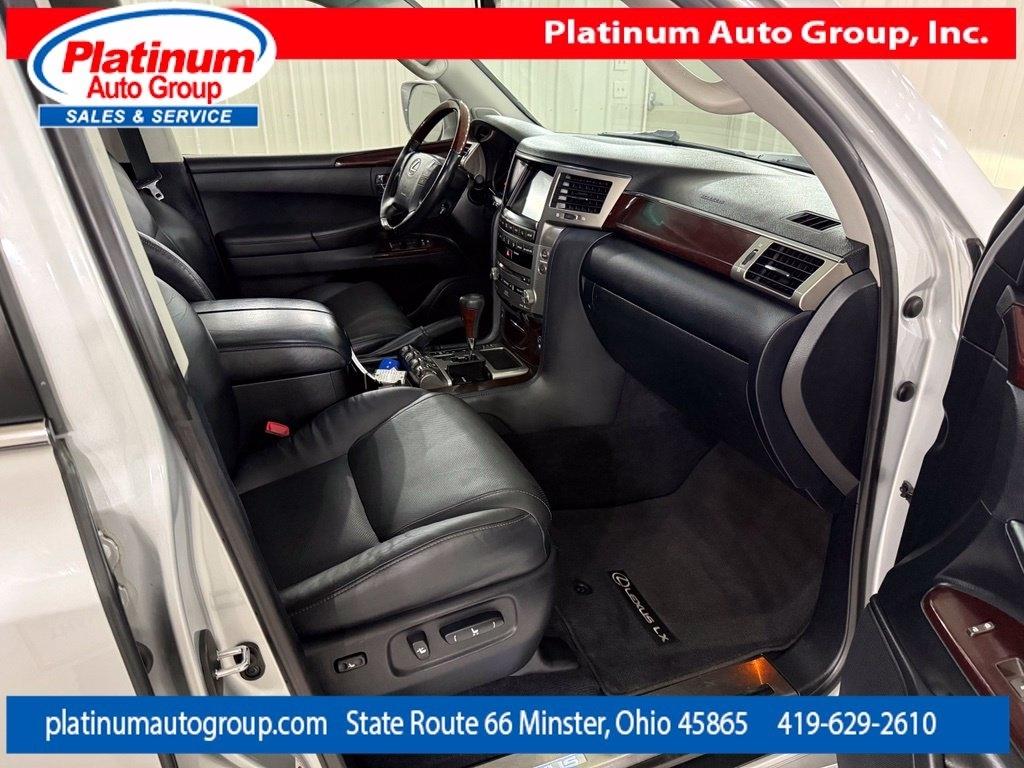Lexus LX 570  2014