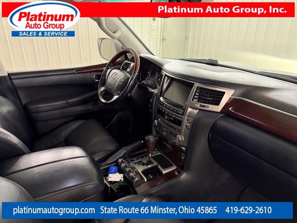 Lexus LX 570  2014