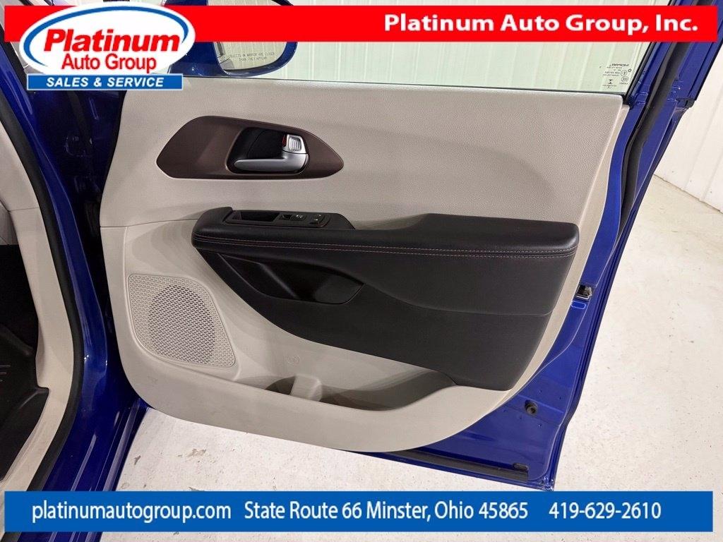 Chrysler Pacifica  2019