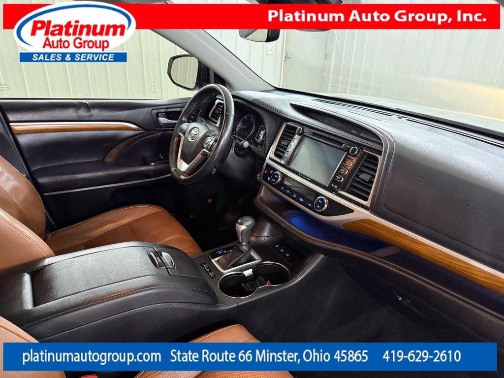 Toyota Highlander  2017