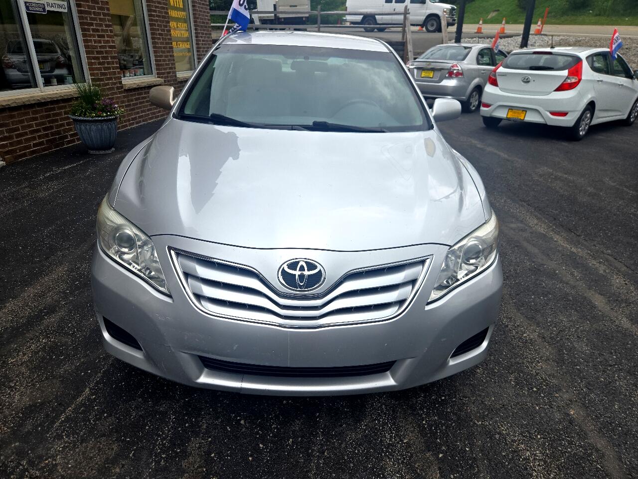 2011 Toyota Camry Base photo 3