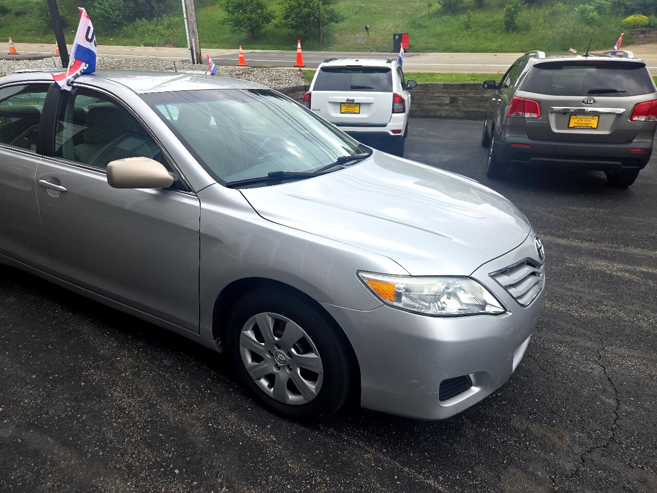 2011 Toyota Camry Base photo 4