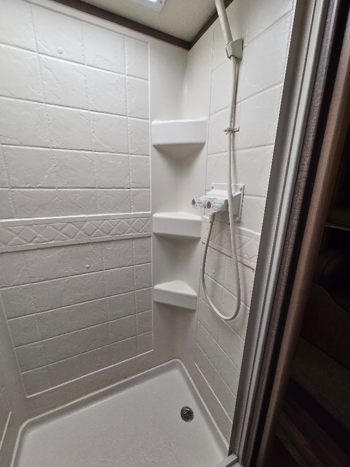 Ford E450  2018 Ford E450  2018