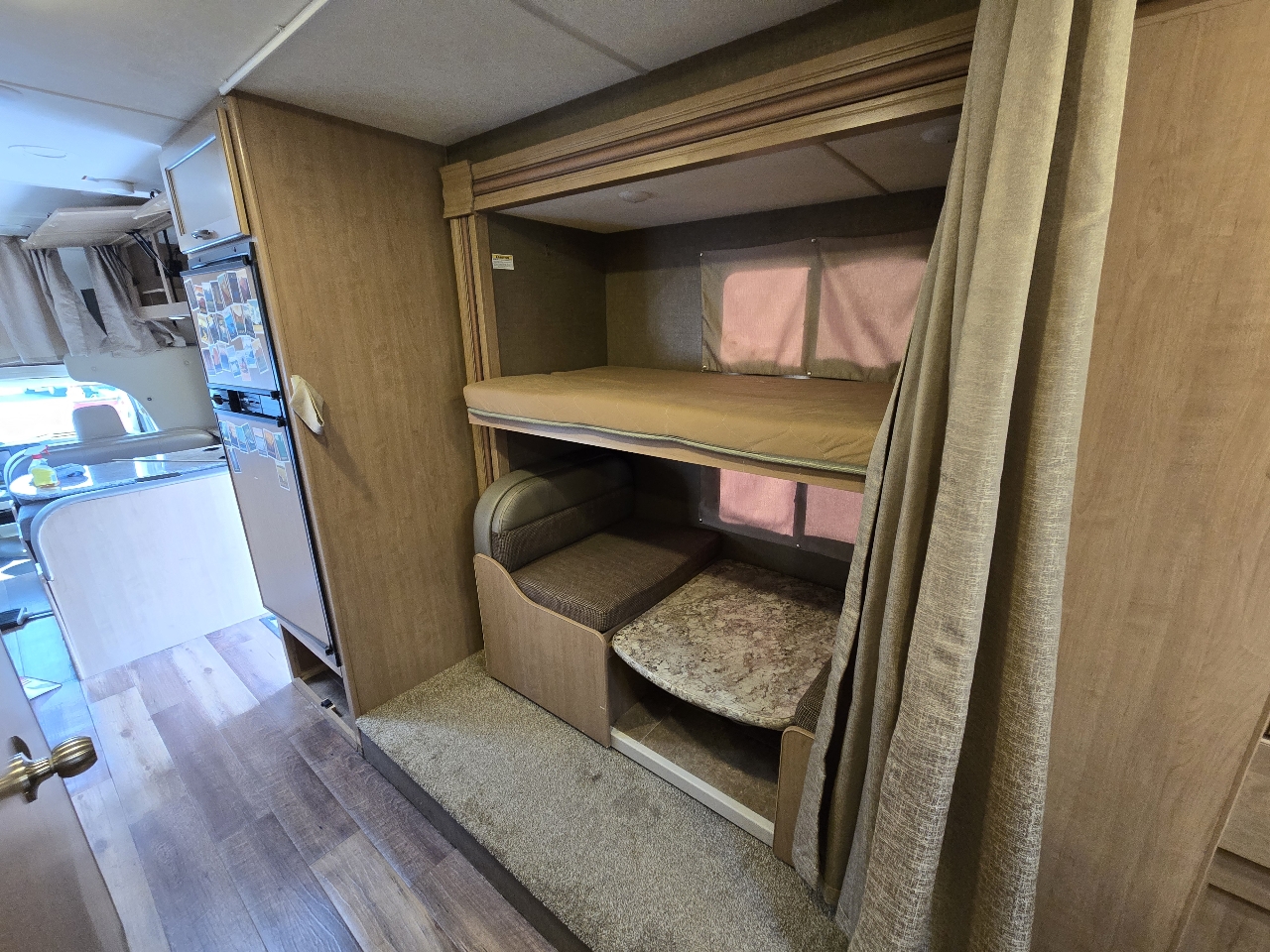 Ford E450  2018 Ford E450  2018