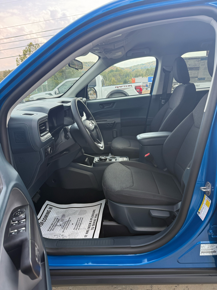 2025 Ford Maverick XL photo 4