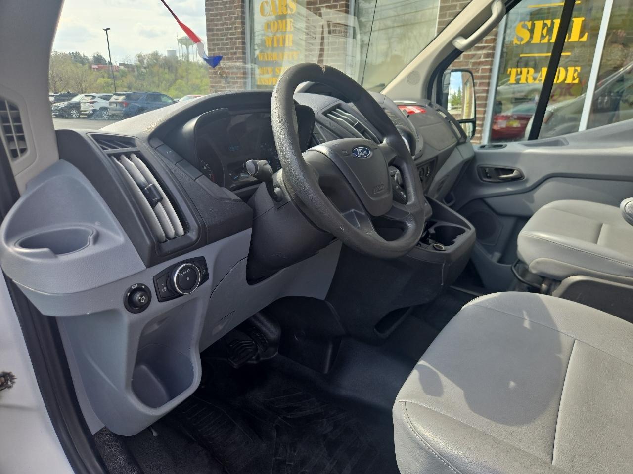 Ford Transit 150 Van Med. Roof w/Sliding Pass. 148-in. WB 2019