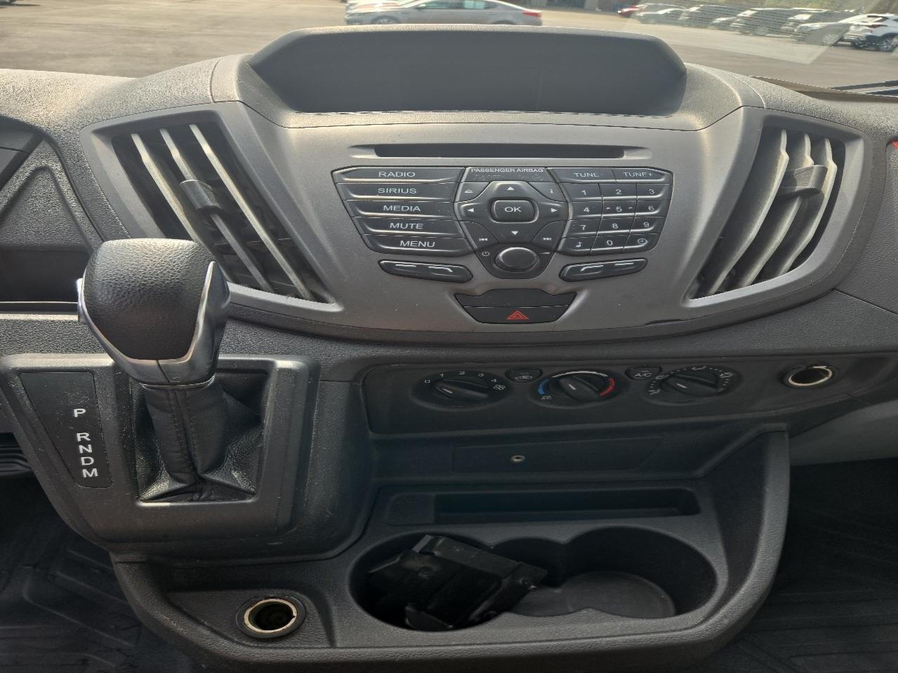 Ford Transit 150 Van Med. Roof w/Sliding Pass. 148-in. WB 2019