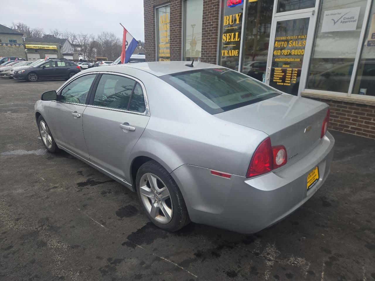 Chevrolet Malibu LS 2011