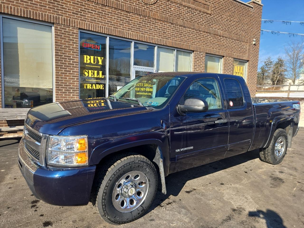 Chevrolet Silverado 1500 Work Truck Ext. Cab 4WD 2011