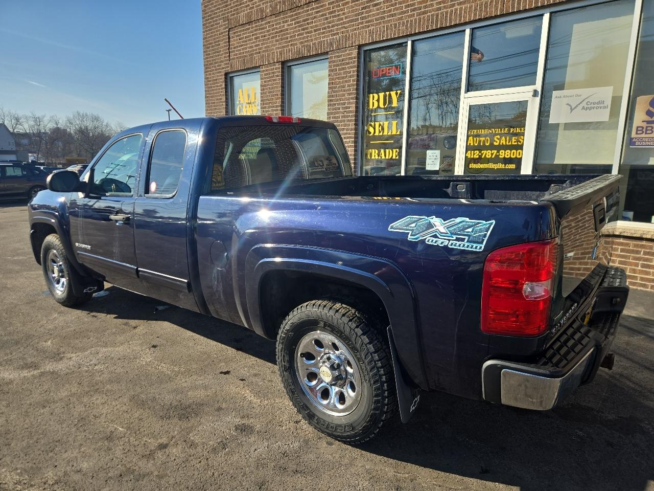 Chevrolet Silverado 1500 Work Truck Ext. Cab 4WD 2011