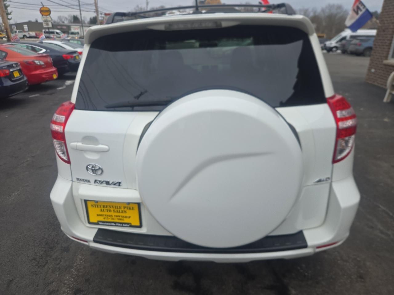 Toyota RAV4 Sport I4 4WD 2010