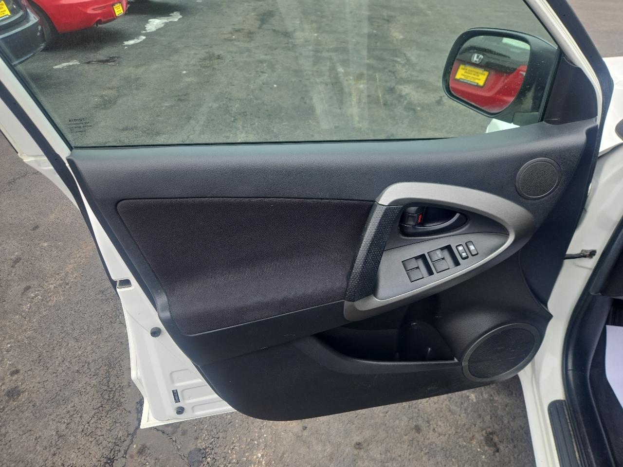 Toyota RAV4 Sport I4 4WD 2010