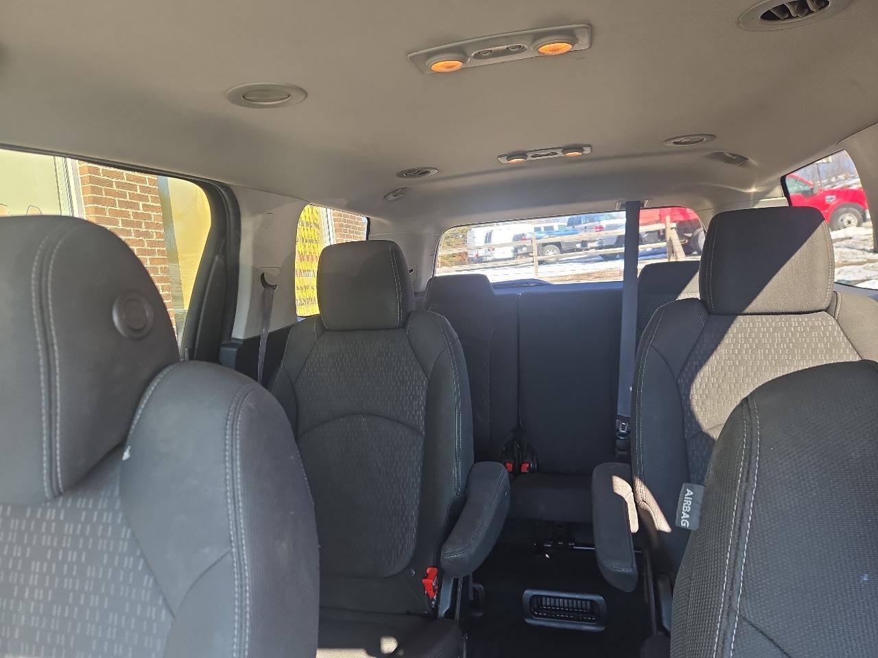 GMC Acadia SLE-2 AWD 2015