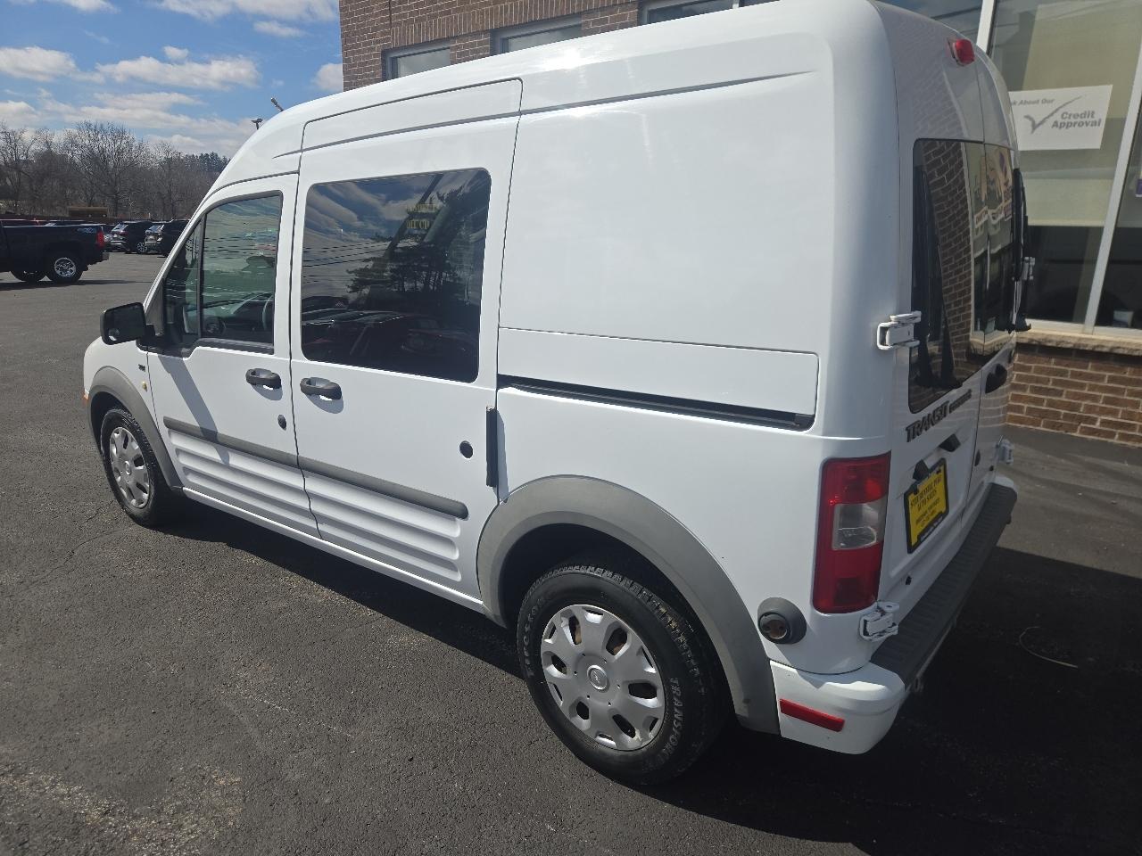 Ford Transit Connect XLT Wagon 2010