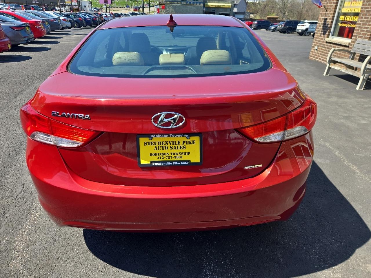 Hyundai Elantra Limited 2011