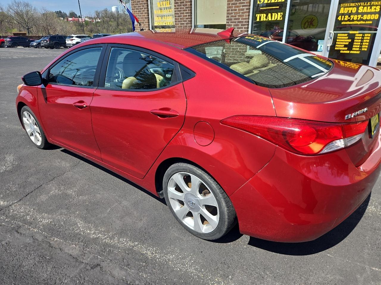 Hyundai Elantra Limited 2011