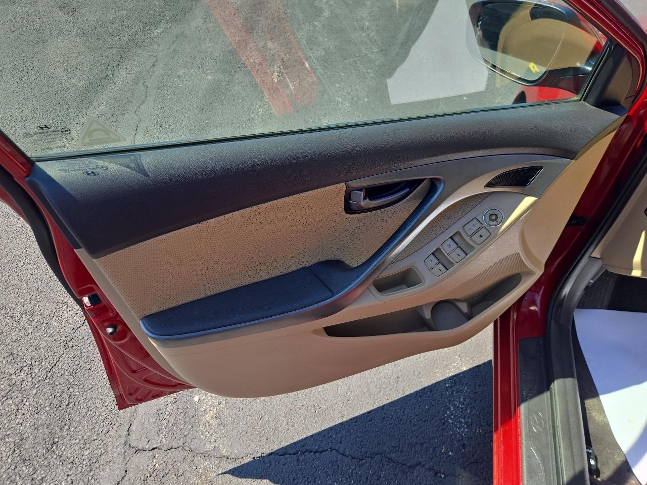 Hyundai Elantra Limited 2011