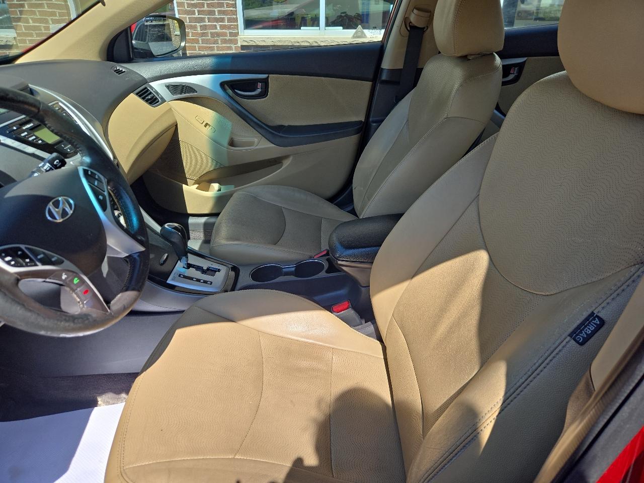 Hyundai Elantra Limited 2011