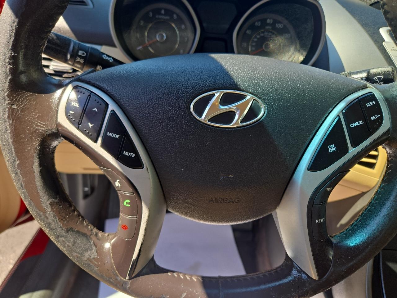 Hyundai Elantra Limited 2011