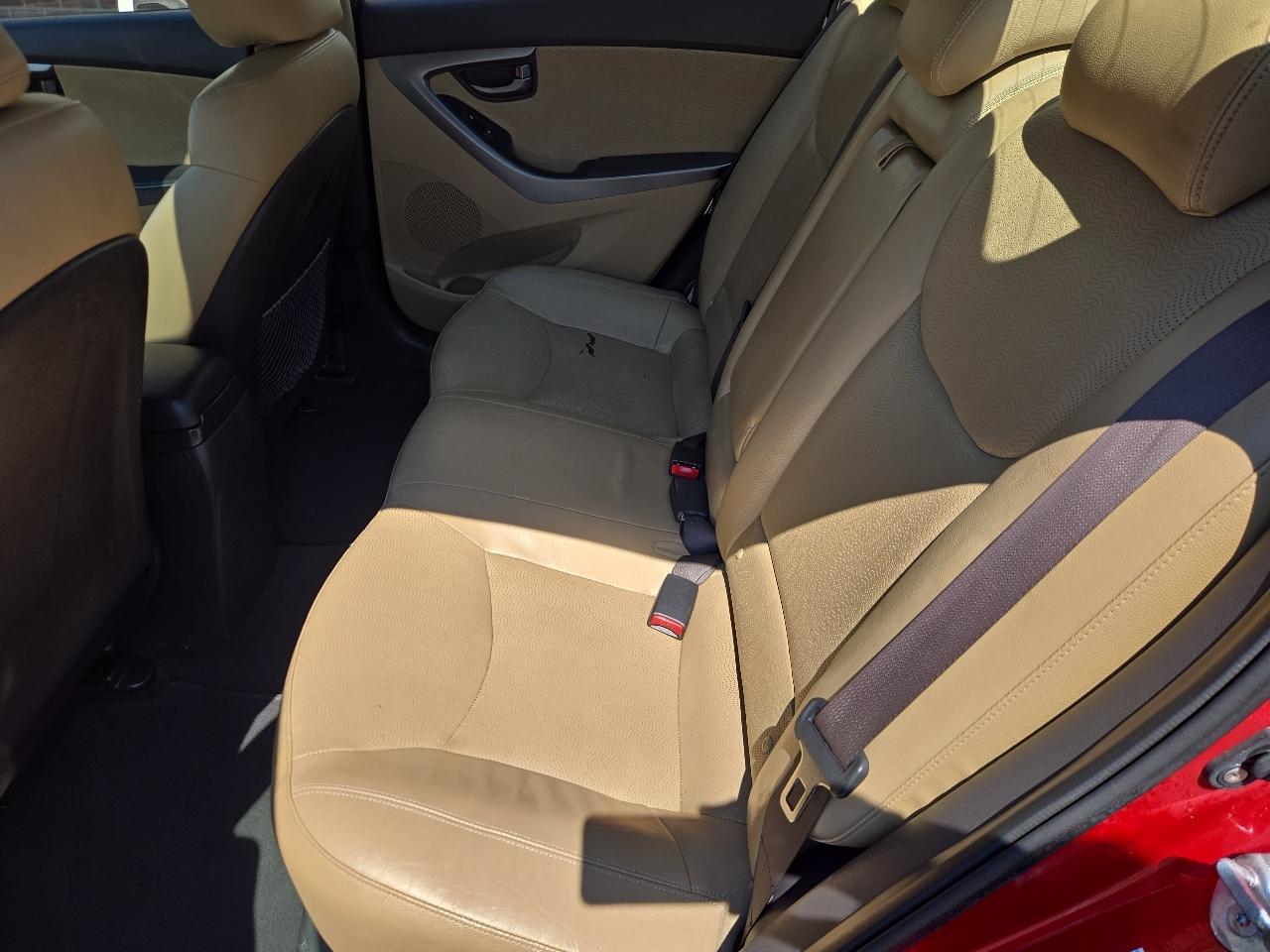 Hyundai Elantra Limited 2011