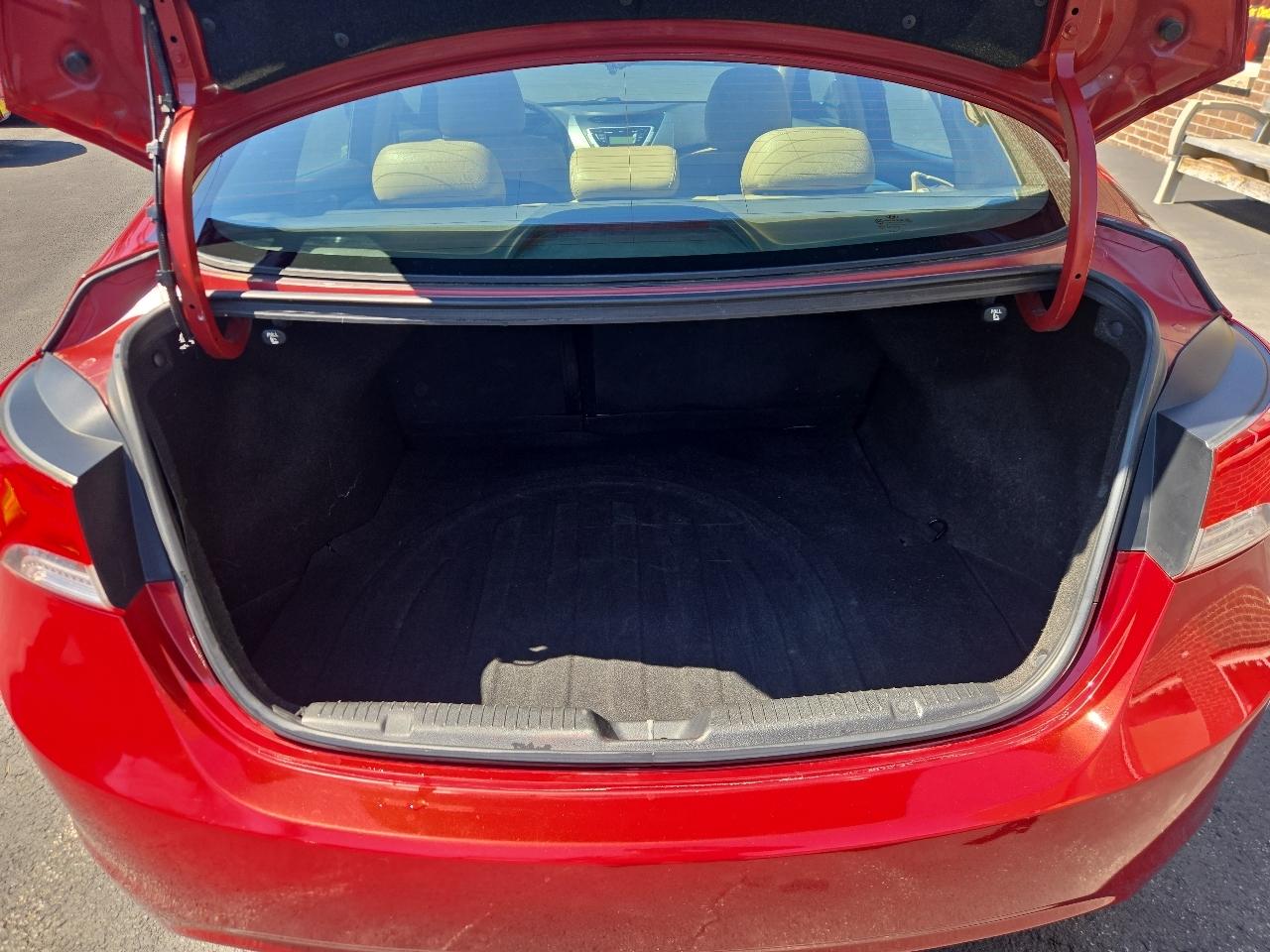 Hyundai Elantra Limited 2011