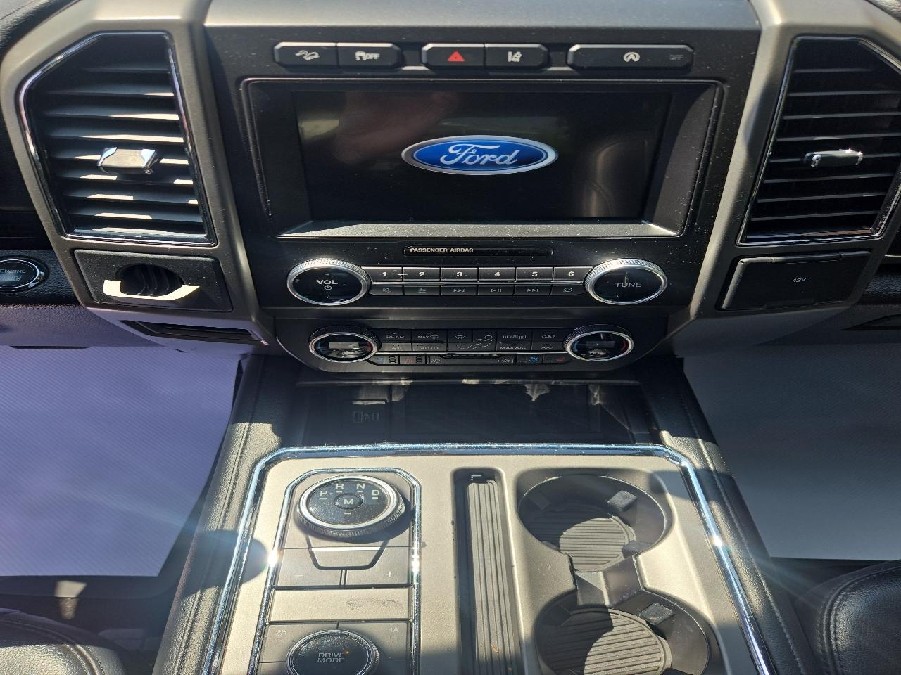 Ford Expedition XLT 4WD 2021