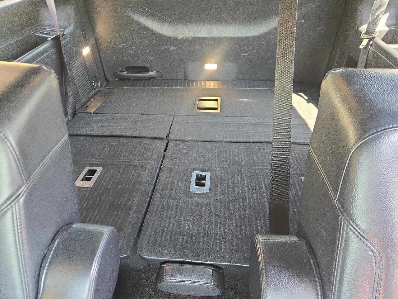 Ford Expedition XLT 4WD 2021