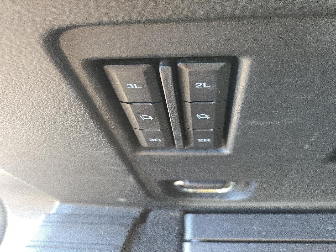 Ford Expedition XLT 4WD 2021