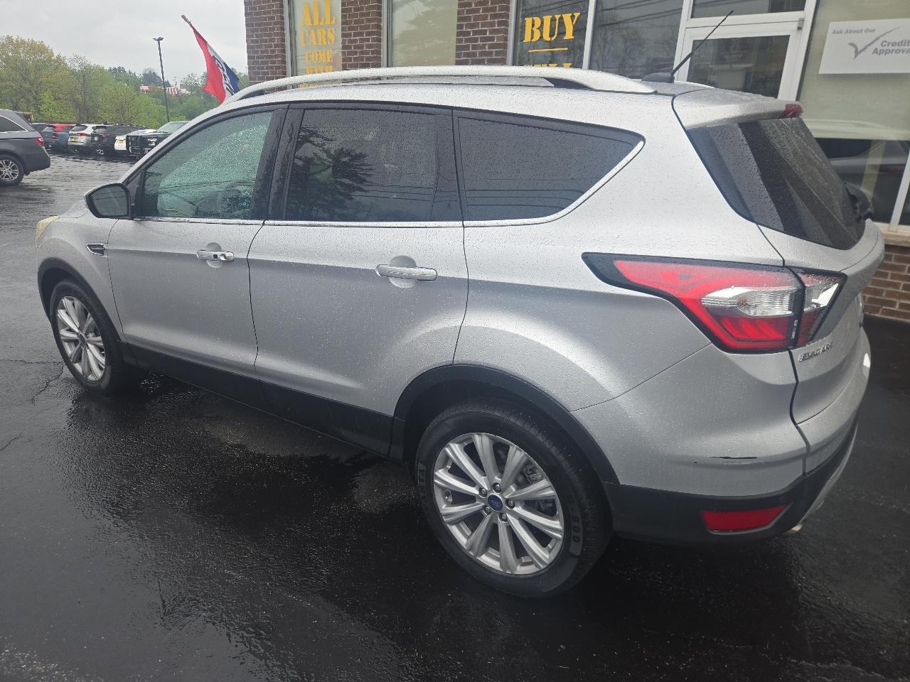 Ford Escape Titanium 4WD 2017