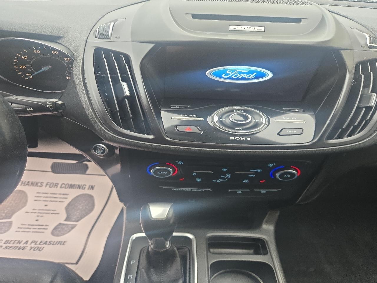 Ford Escape Titanium 4WD 2017