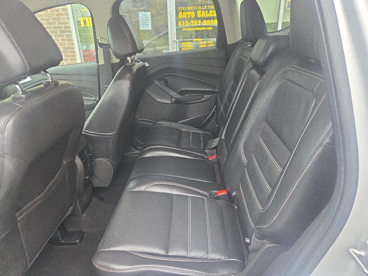 Ford Escape Titanium 4WD 2017